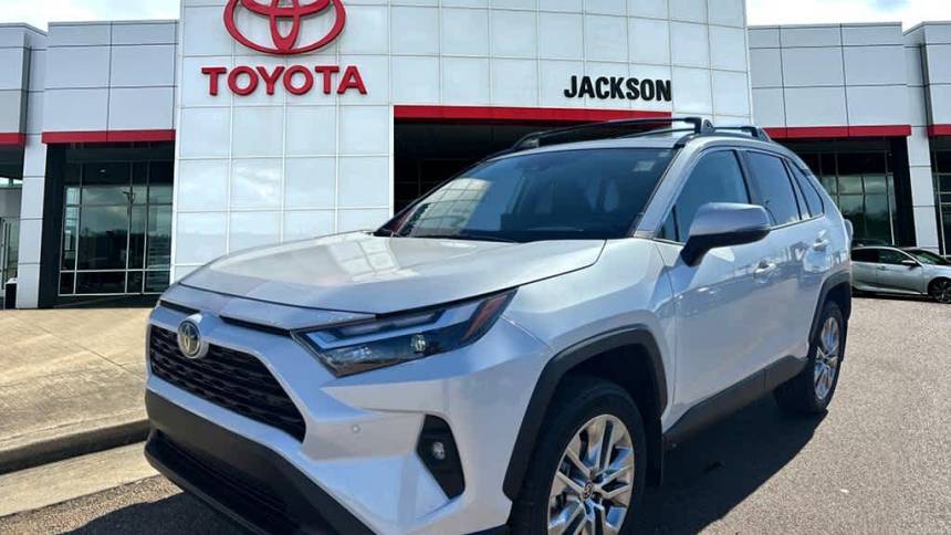 2025 Toyota RAV4 XLE Premium — SUV — 2,420 mi — Jackson, MS