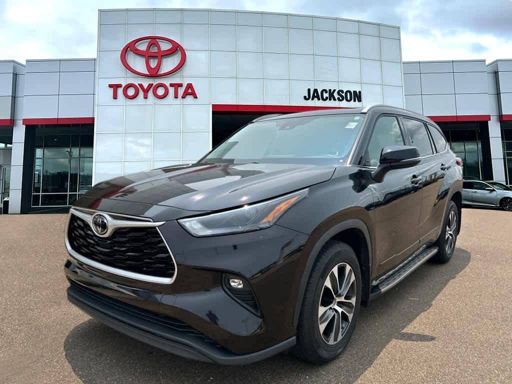 2022 Toyota Highlander XLE — SUV — 96,986 mi — Jackson, MS
