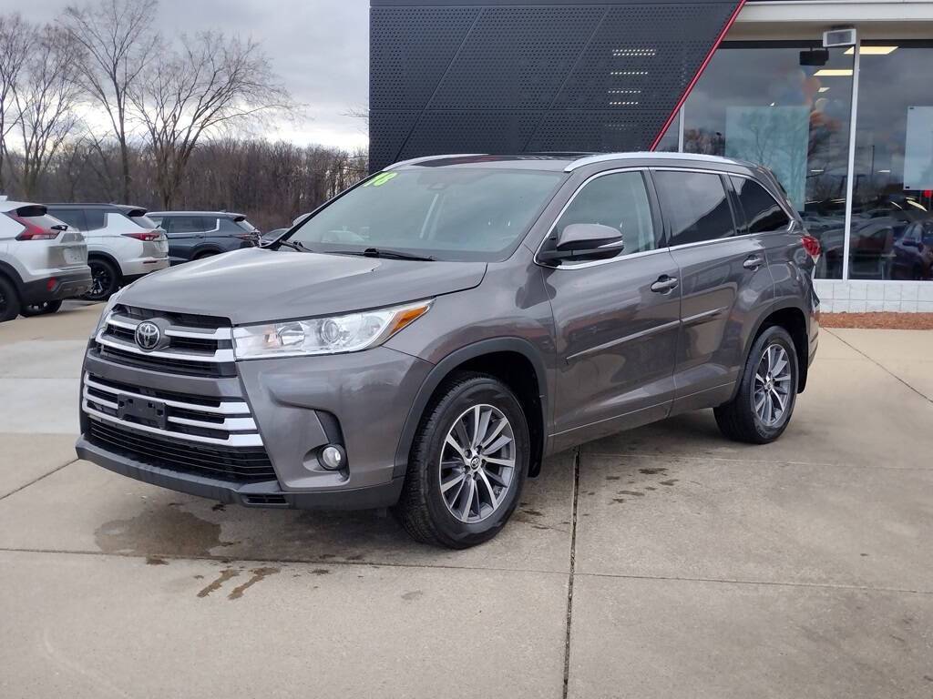 2018 Toyota Highlander XLE — SUV — 126,604 mi — Grand Blanc, MI
