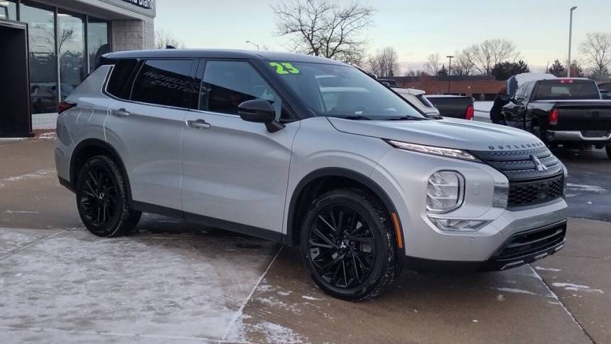 2023 Mitsubishi Outlander SEL — SUV — 39,849 mi — Grand Blanc, MI