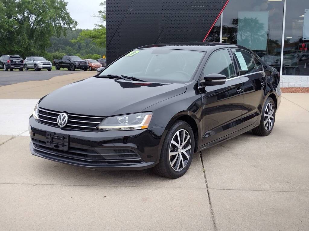 2017 Volkswagen Jetta 1.4T SE — Sedan — 104,249 mi — Grand Blanc, MI