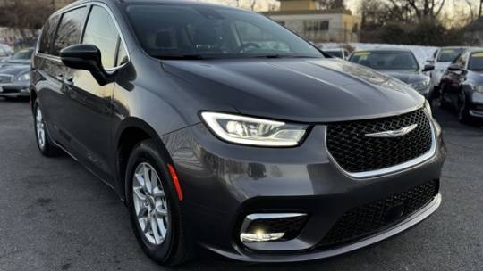 2023 Chrysler Pacifica Touring L — Minivan — 47,575 mi — Falls Church, VA