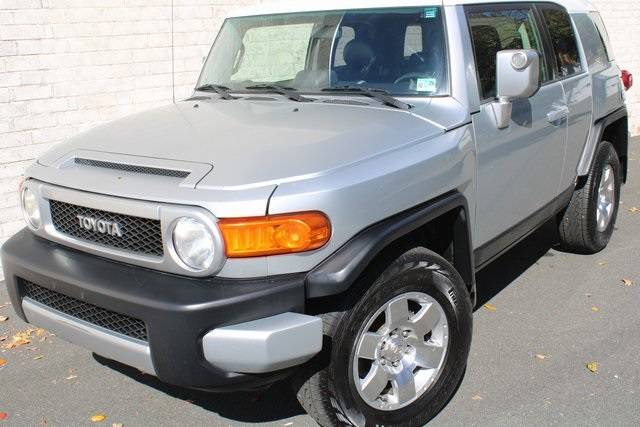 2007 Toyota FJ Cruiser Base — SUV — 252,135 mi — Falls Church, VA