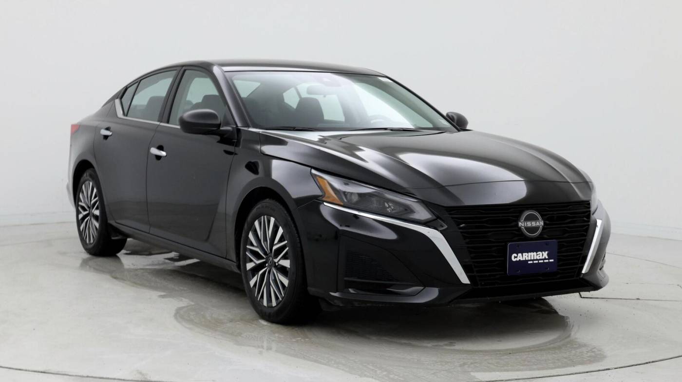 2024 Nissan Altima SV — Sedan — 21,738 mi — Amherst, NY
