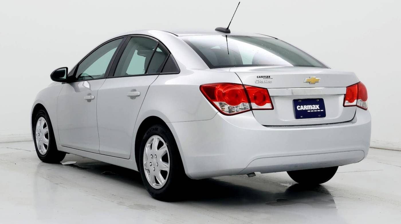 2015 Chevrolet Cruze LS — Sedan — 100,206 mi — Amherst, NY