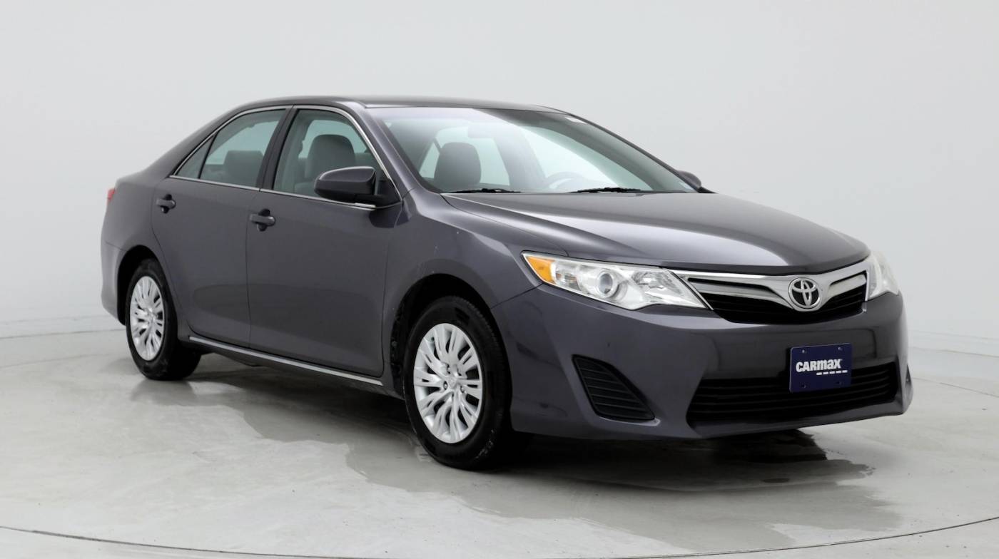 2014 Toyota Camry LE — Sedan — 122,888 mi — Amherst, NY