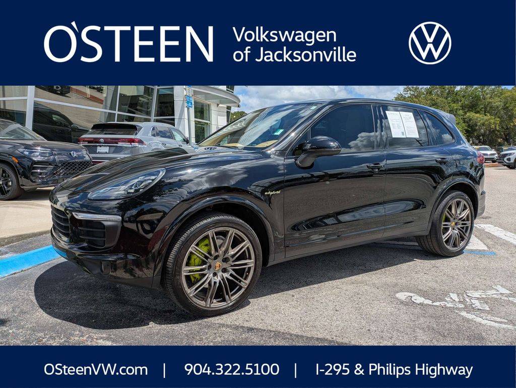 2017 Porsche Cayenne S E-Hybrid Platinum Edition