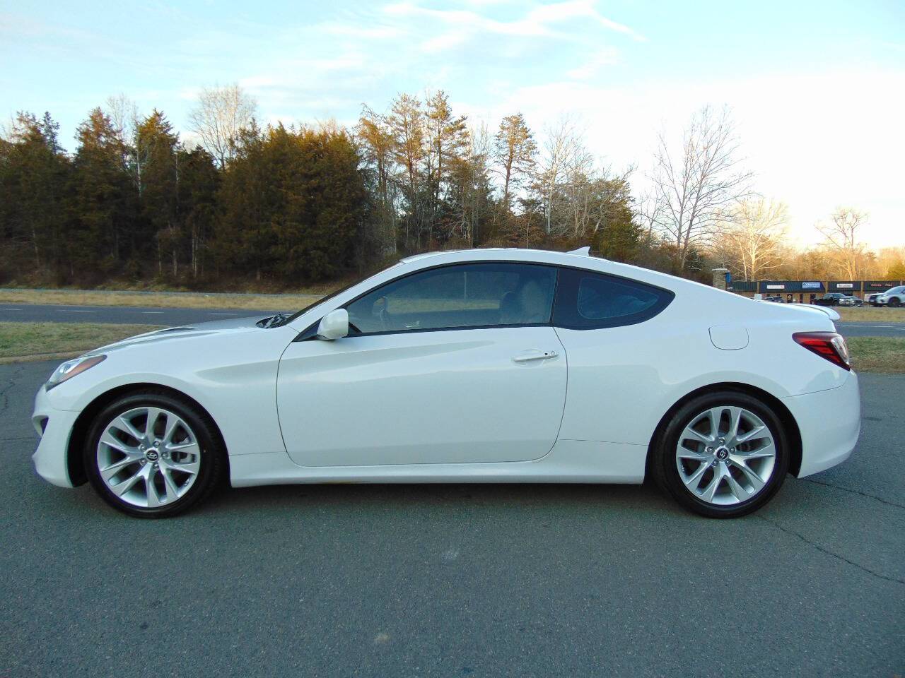 2013 Hyundai Genesis Coupe 2.0T Premium — Coupe — 60,252 mi — Locust Grove, VA