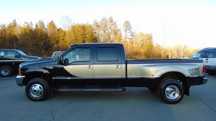 2000 Ford Super Duty F-350 Lariat — Pickup Truck — 132,856 mi — Locust Grove, VA