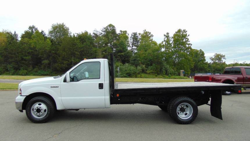 2005 Ford Super Duty F-350 Chassis Cab XL — Chassis Cab Truck — 79,967 mi — Locust Grove, VA