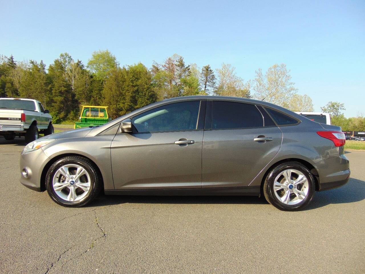 2014 Ford Focus SE — Sedan — 97,529 mi — Locust Grove, VA