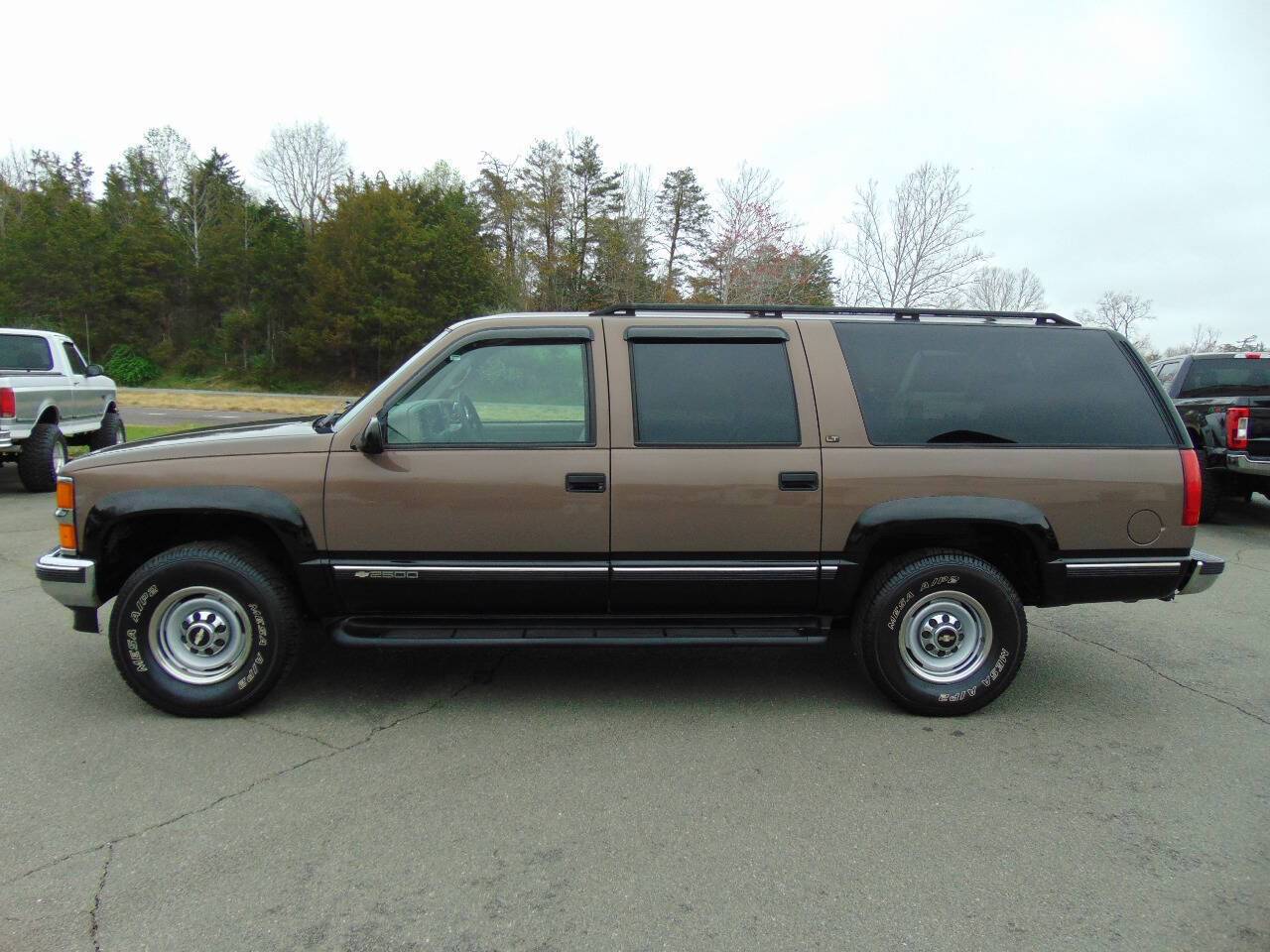1997 Chevrolet Suburban Base — SUV — 172,266 mi — Locust Grove, VA