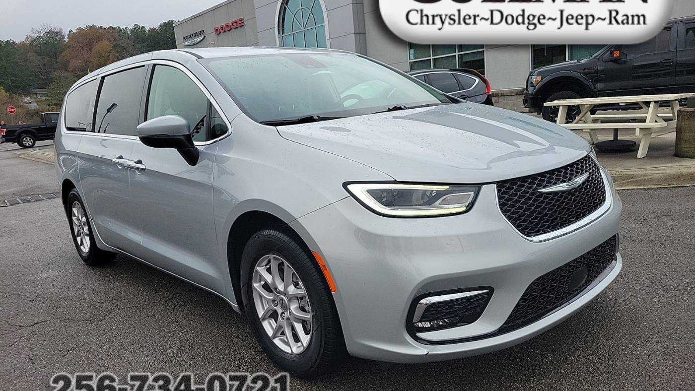 2023 Chrysler Pacifica Touring L — Minivan — 67,566 mi — Cullman, AL