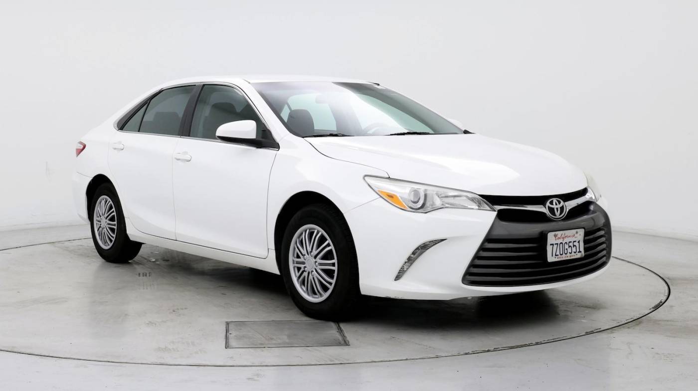 2017 Toyota Camry LE — Sedan — 35,360 mi — Canoga Park, CA