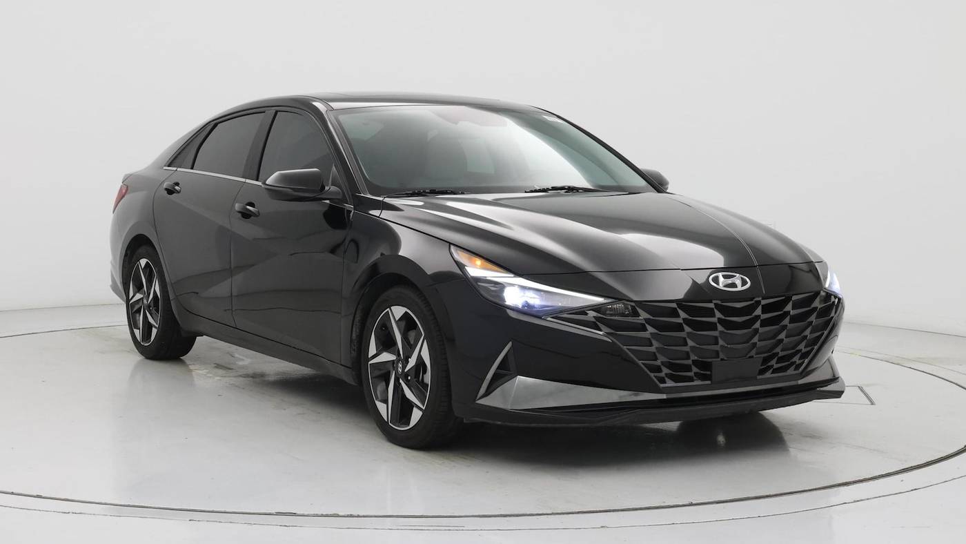 2021 Hyundai Elantra Limited — Sedan — 28,618 mi — Canoga Park, CA