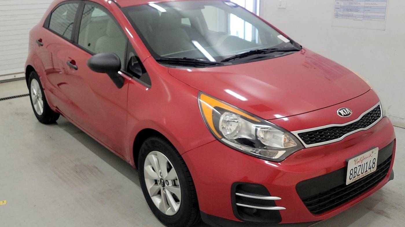 2017 Kia Rio EX — Hatchback — 11,330 mi — Canoga Park, CA