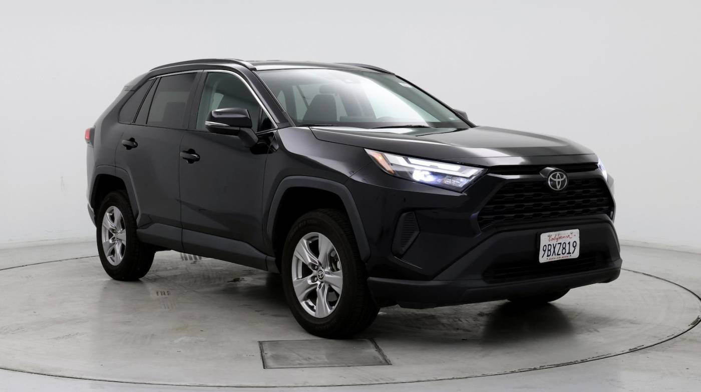 2022 Toyota RAV4 XLE — SUV — 49,918 mi — Canoga Park, CA