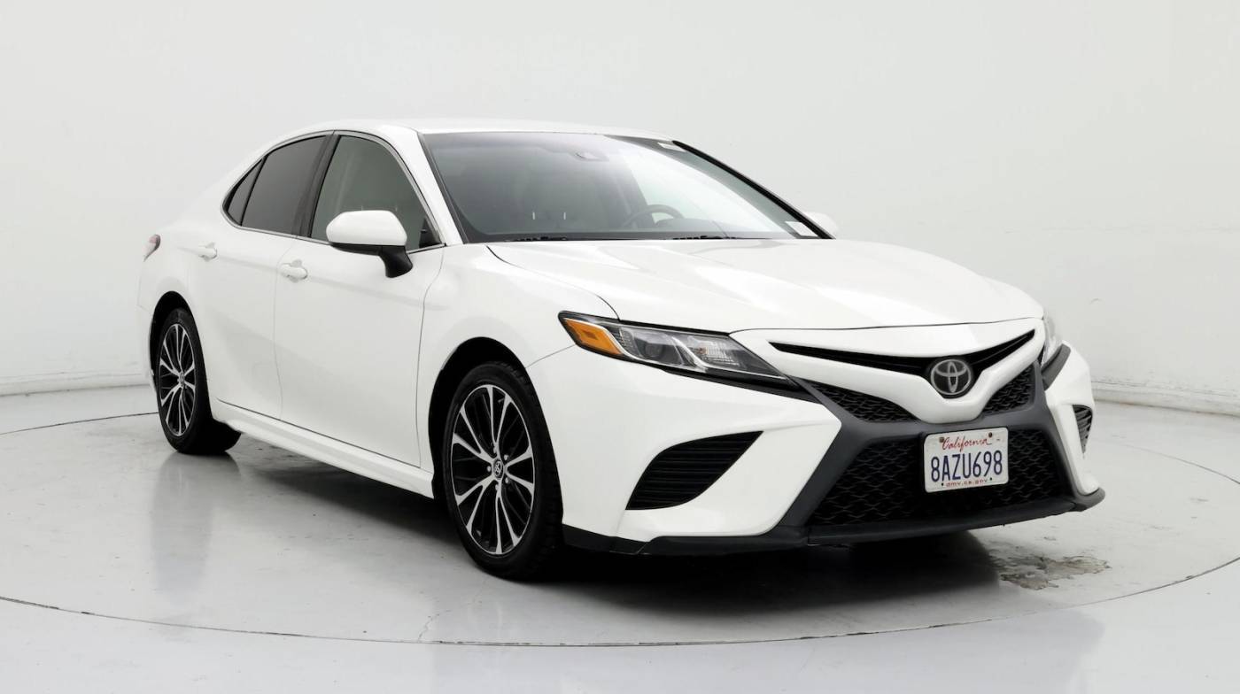 2018 Toyota Camry SE — Sedan — 102,026 mi — Canoga Park, CA