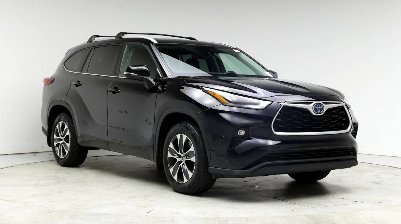 2022 Toyota Highlander Hybrid XLE — SUV — 58,973 mi — Canoga Park, CA