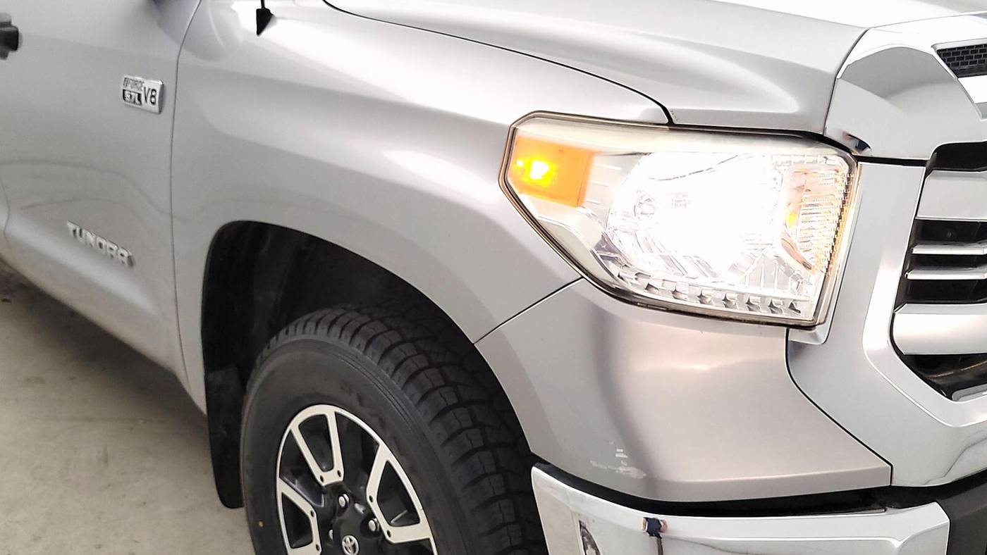 2017 Toyota Tundra SR5