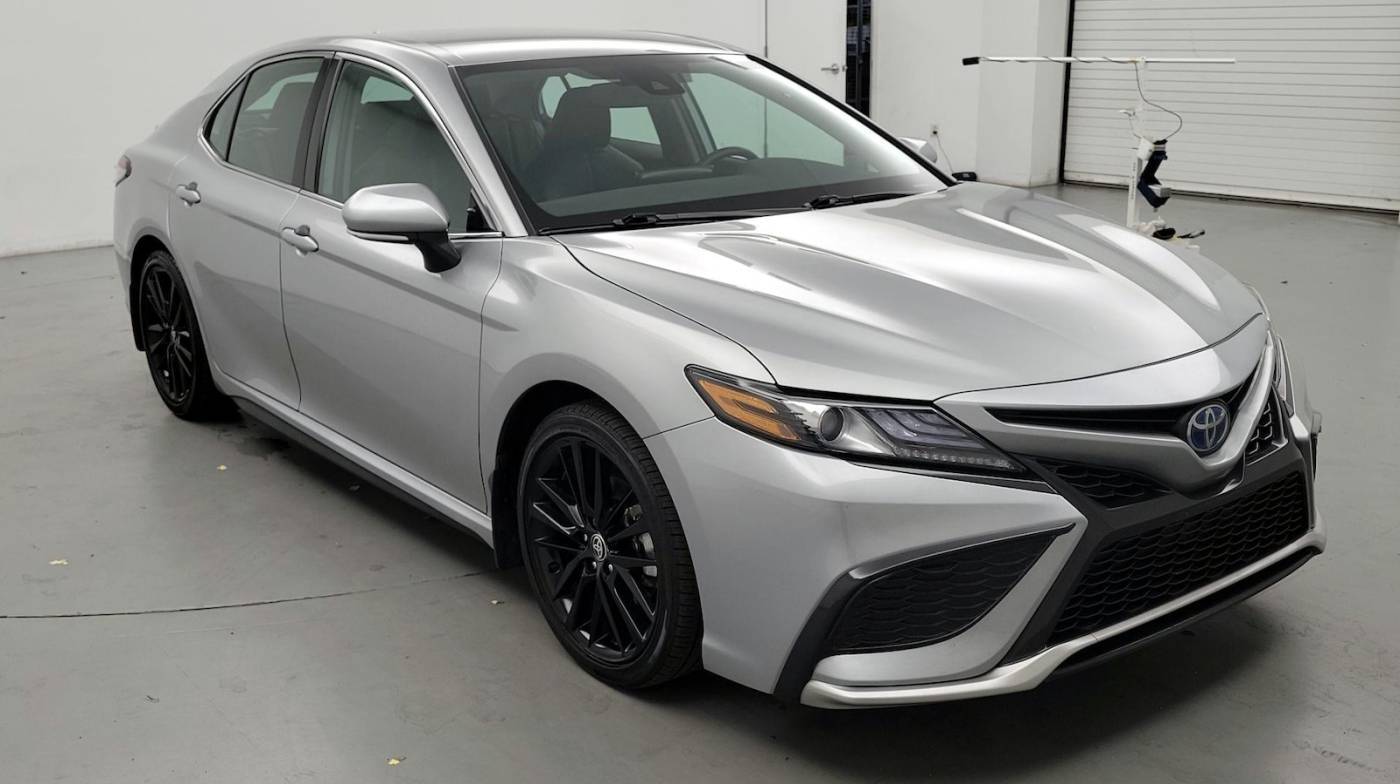 2024 Toyota Camry Hybrid XSE — Sedan — 27,164 mi — Raleigh, NC