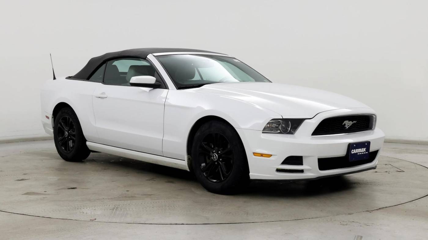 2014 Ford Mustang V6 Premium — Convertible — 59,900 mi — Raleigh, NC