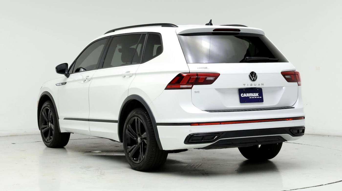 2023 Volkswagen Tiguan SE R-Line Black — SUV — 4,194 mi — Doral, FL