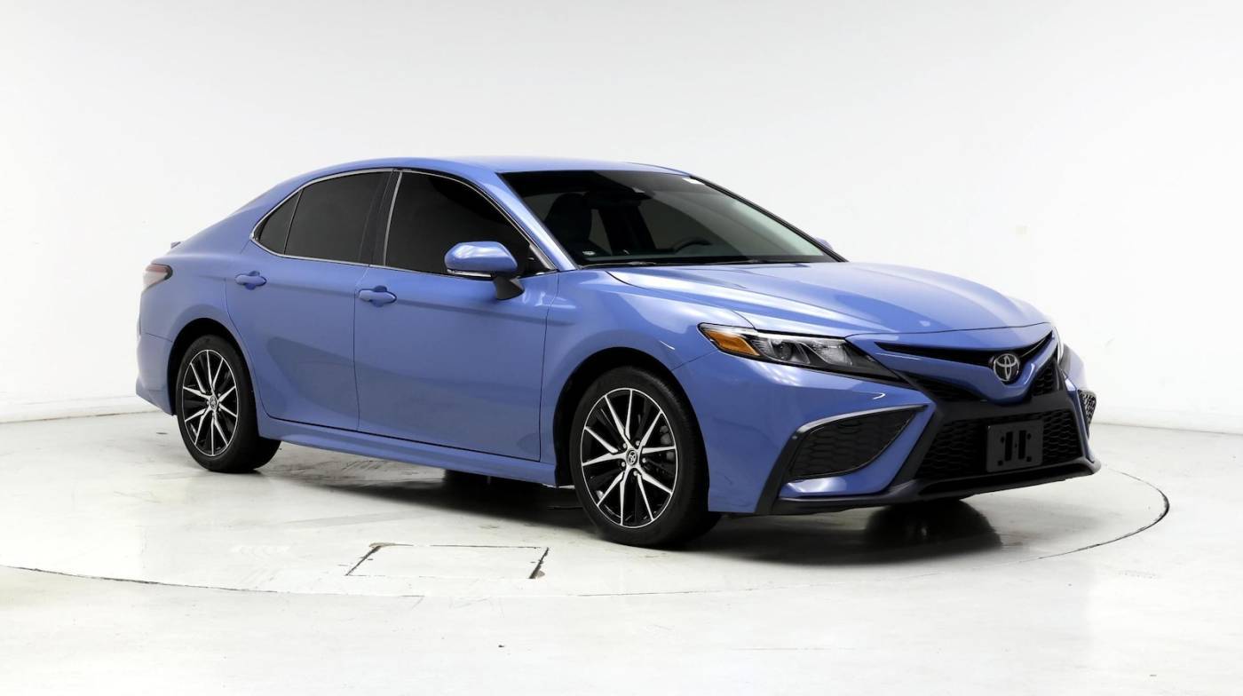 2023 Toyota Camry SE — Sedan — 13,078 mi — Doral, FL