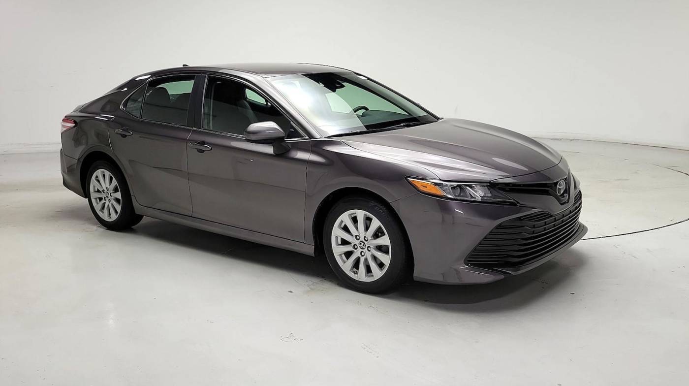 2019 Toyota Camry LE — Sedan — 20,917 mi — Doral, FL