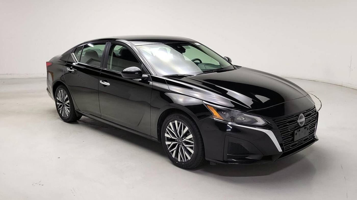 2023 Nissan Altima SV — Sedan — 35,230 mi — Doral, FL