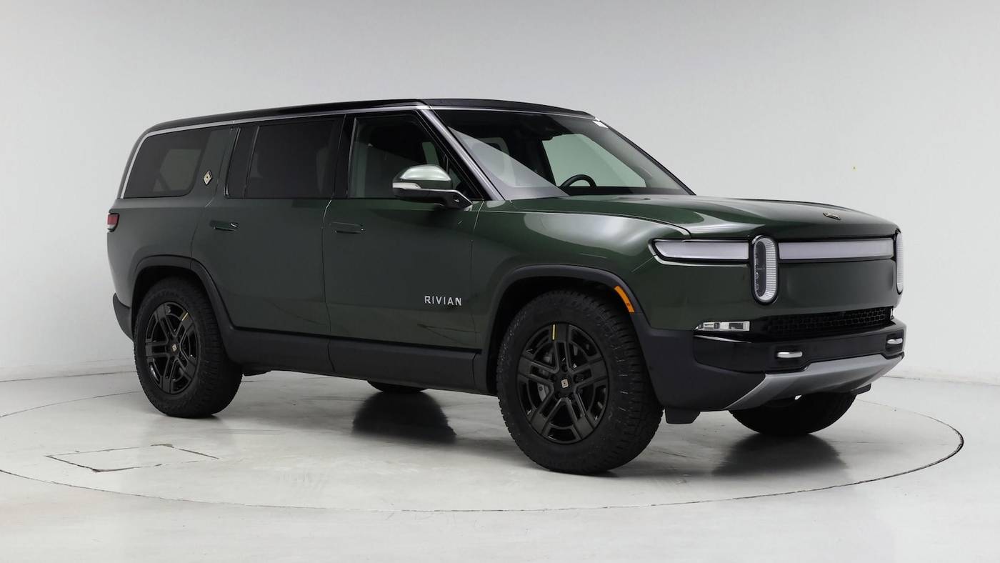 2024 Rivian R1S
