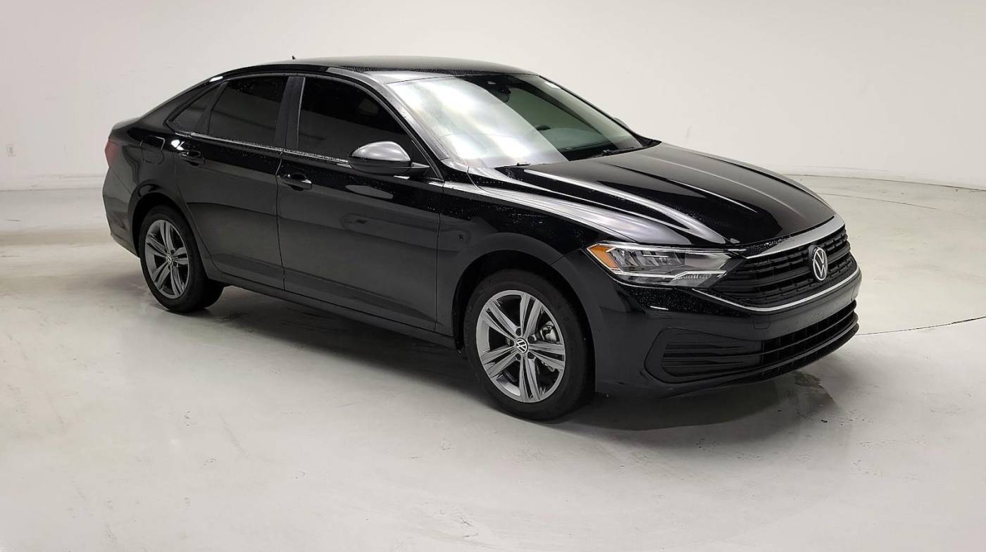 2023 Volkswagen Jetta SE — Sedan — 7,195 mi — Doral, FL