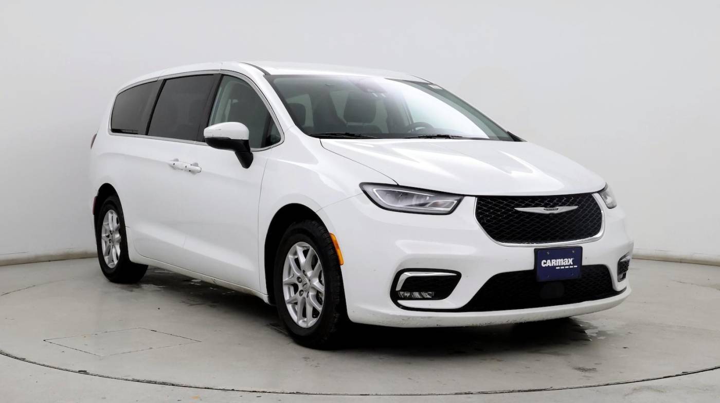 2023 Chrysler Pacifica Touring L — Minivan — 55,438 mi — Easton, PA