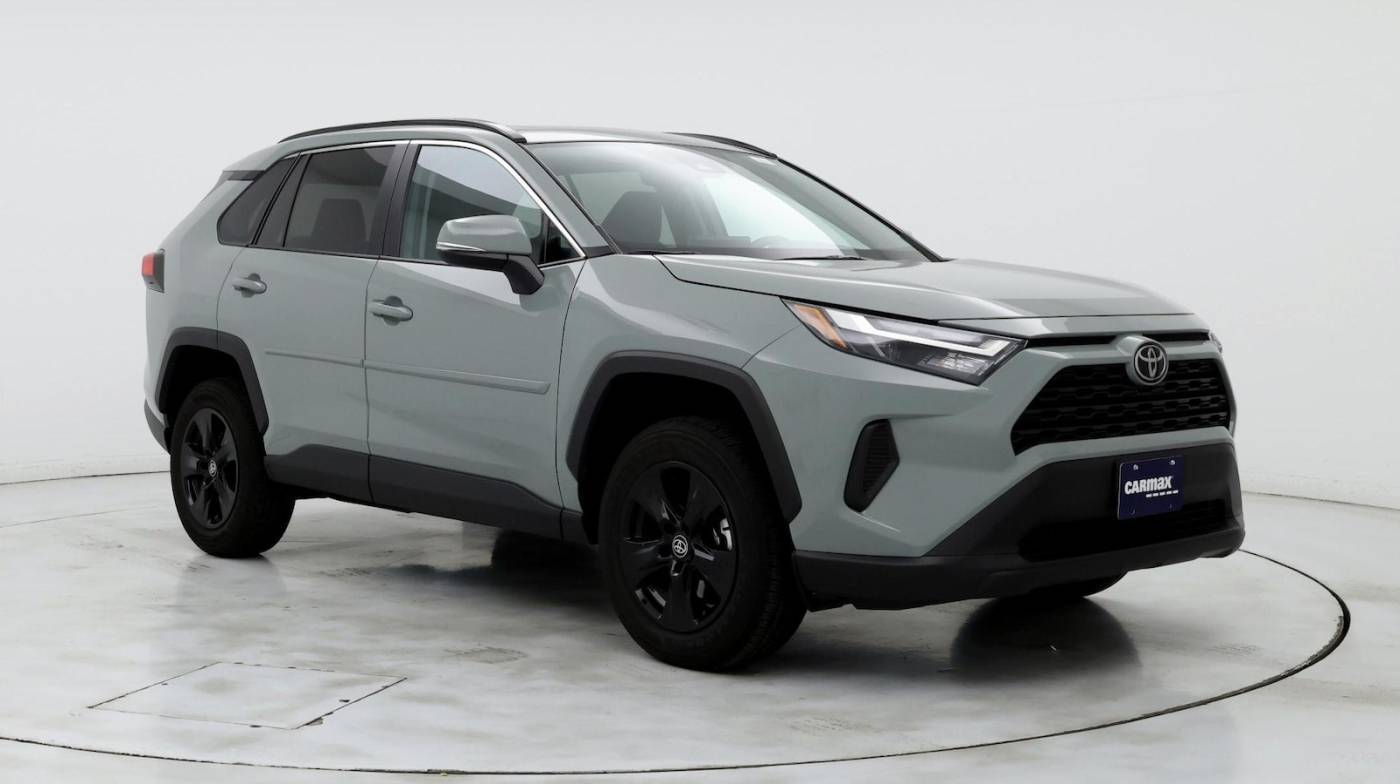 2023 Toyota RAV4 XLE — SUV — 21,744 mi — Fort Wayne, IN