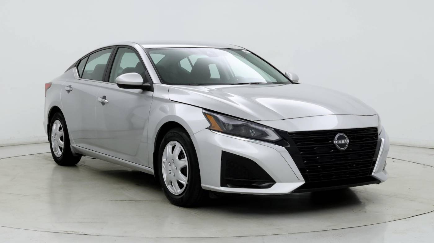 2023 Nissan Altima S — Sedan — 9,709 mi — Fort Wayne, IN