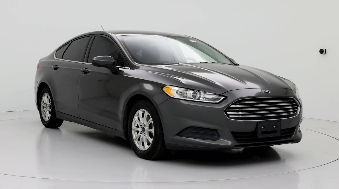 2016 Ford Fusion S — Sedan — 124,596 mi — Memphis, TN