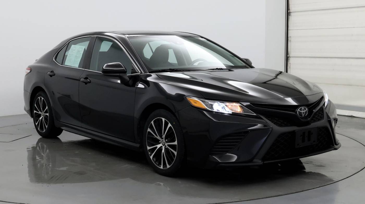 2020 Toyota Camry SE — Sedan — 50,727 mi — Gulfport, MS