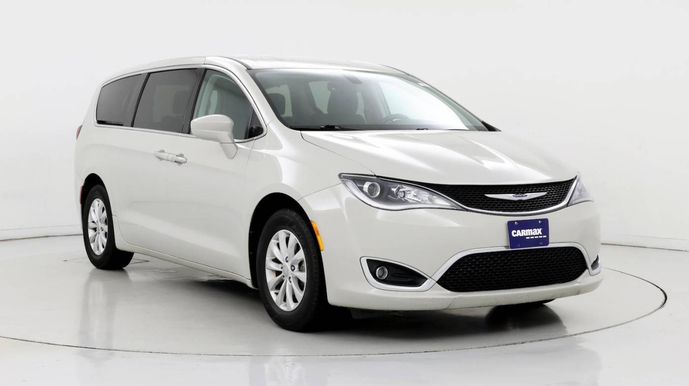 2019 Chrysler Pacifica Touring Plus — Minivan — 41,908 mi — Katy, TX