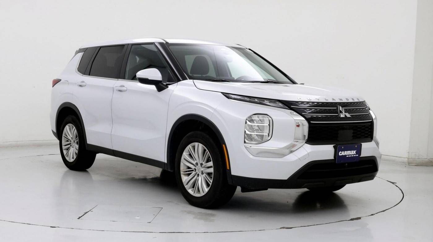 2024 Mitsubishi Outlander ES — SUV — 9,841 mi — Katy, TX