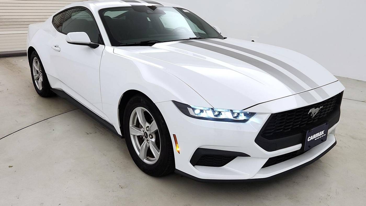 2024 Ford Mustang EcoBoost