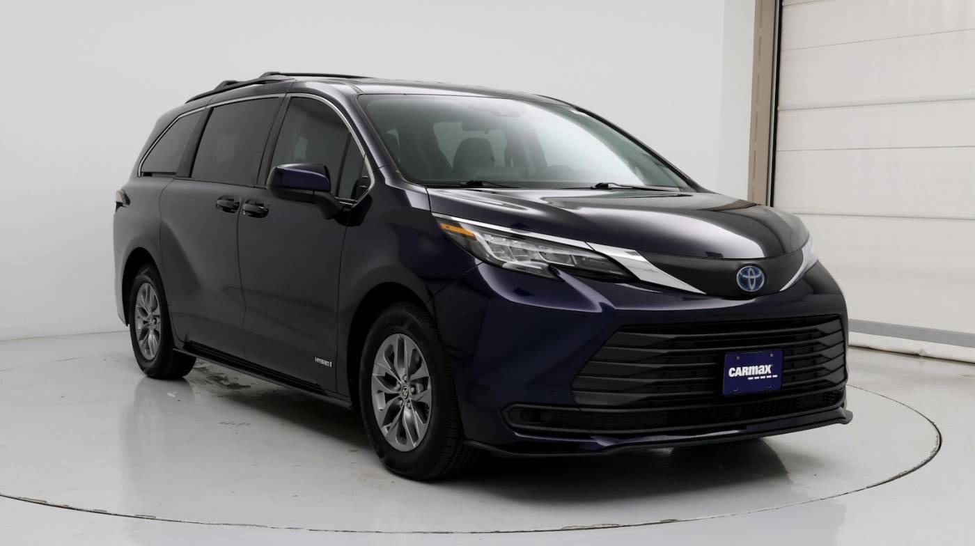 2021 Toyota Sienna LE — Minivan — 61,125 mi — Fort Worth, TX