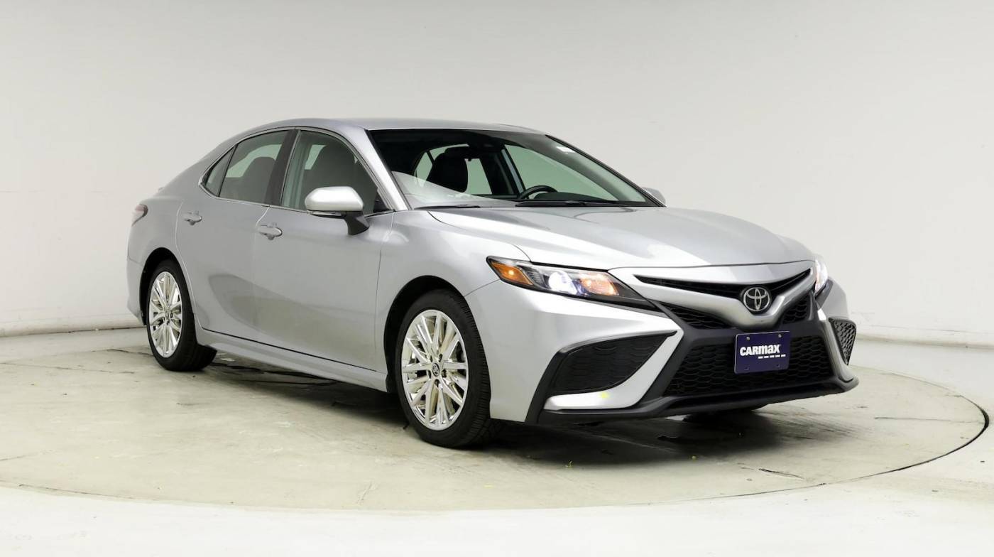 2022 Toyota Camry SE — Sedan — 58,835 mi — Charlotte, NC