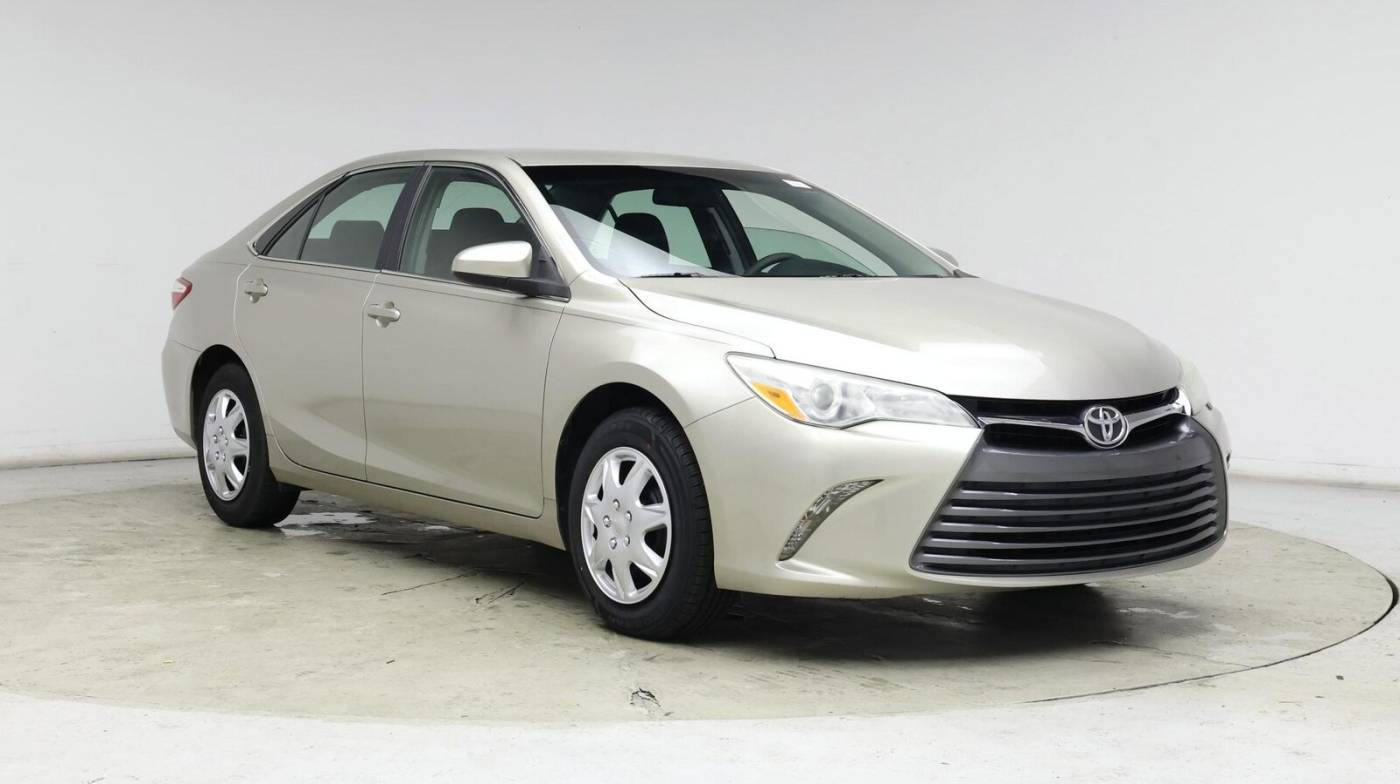 2016 Toyota Camry LE — Sedan — 91,875 mi — Charlotte, NC
