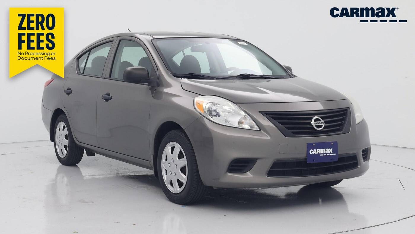 2014 Nissan Versa 1.6 S Plus