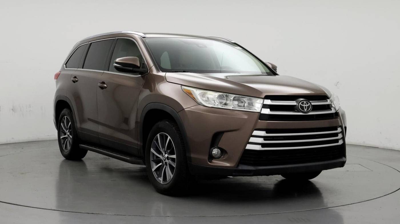 2019 Toyota Highlander XLE — SUV — 75,365 mi — Kenner, LA