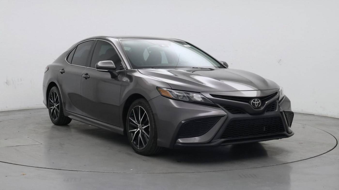 2022 Toyota Camry SE — Sedan — 33,894 mi — Kenner, LA