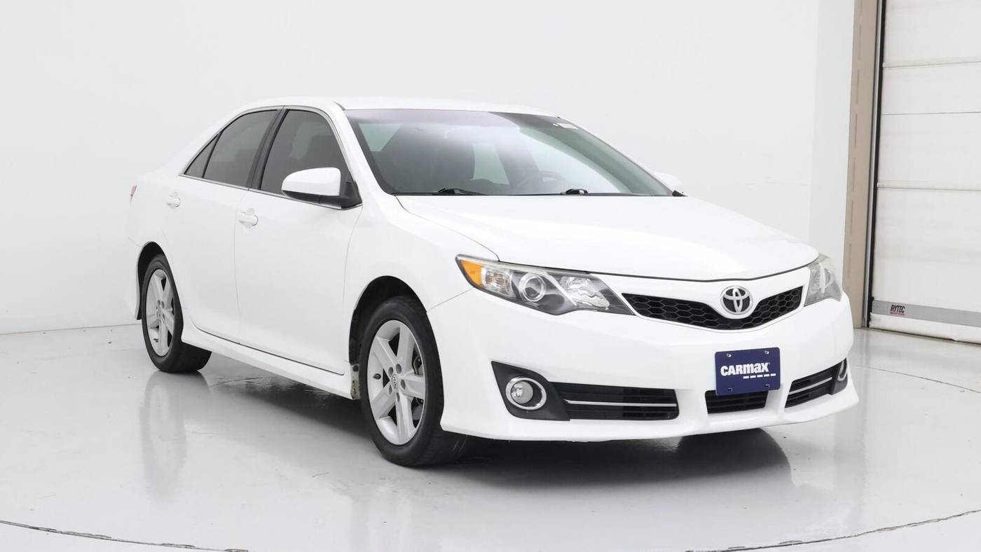 2014 Toyota Camry SE — Sedan — 76,680 mi — Killeen, TX