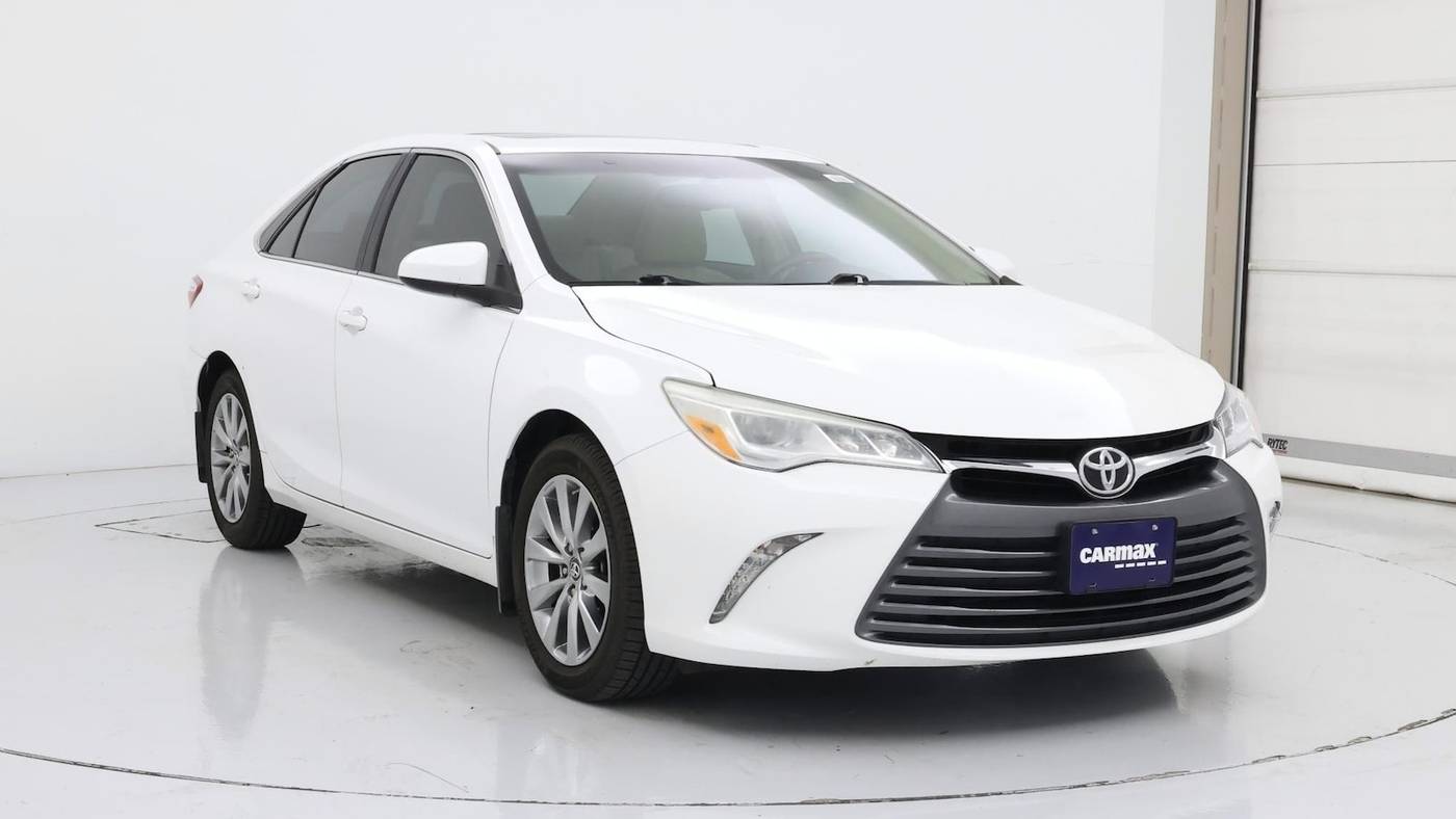 2015 Toyota Camry XLE V6 — Sedan — 86,152 mi — Killeen, TX