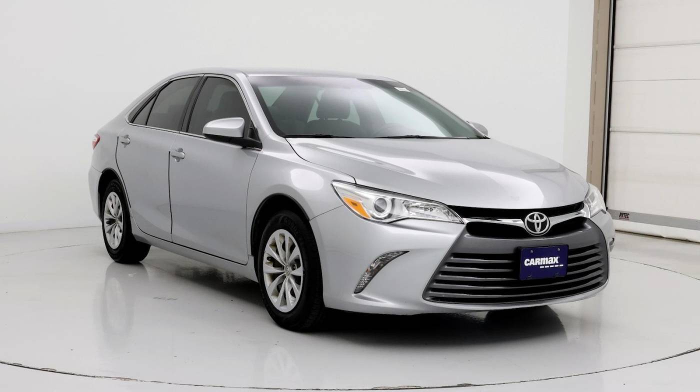 2015 Toyota Camry LE — Sedan — 49,068 mi — Killeen, TX