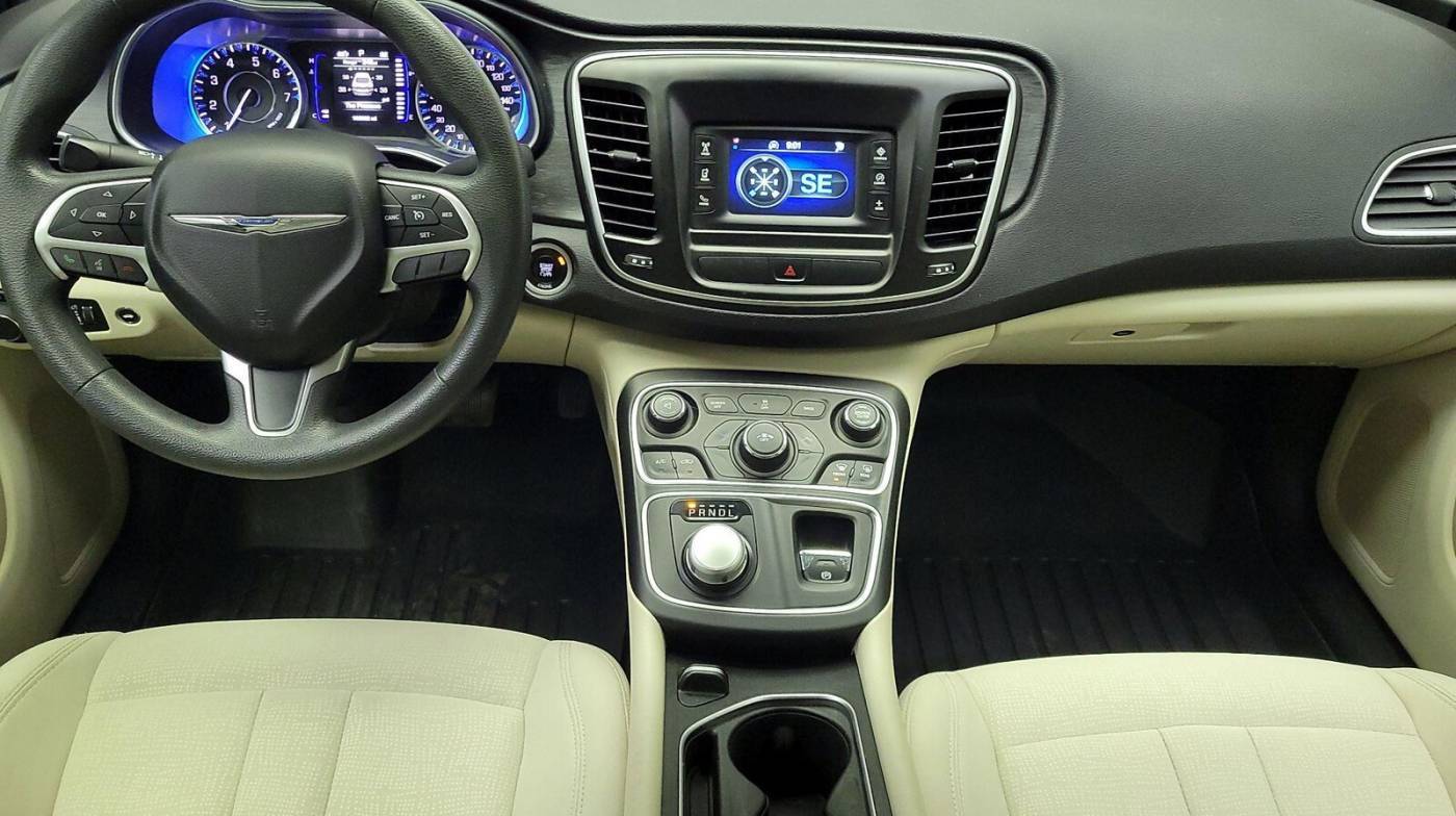 2016 Chrysler 200 Limited — Sedan — 106,002 mi — Milwaukee, WI